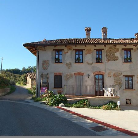 Agriturismo 'D Raine Montelupo Albese Eksteriør bilde