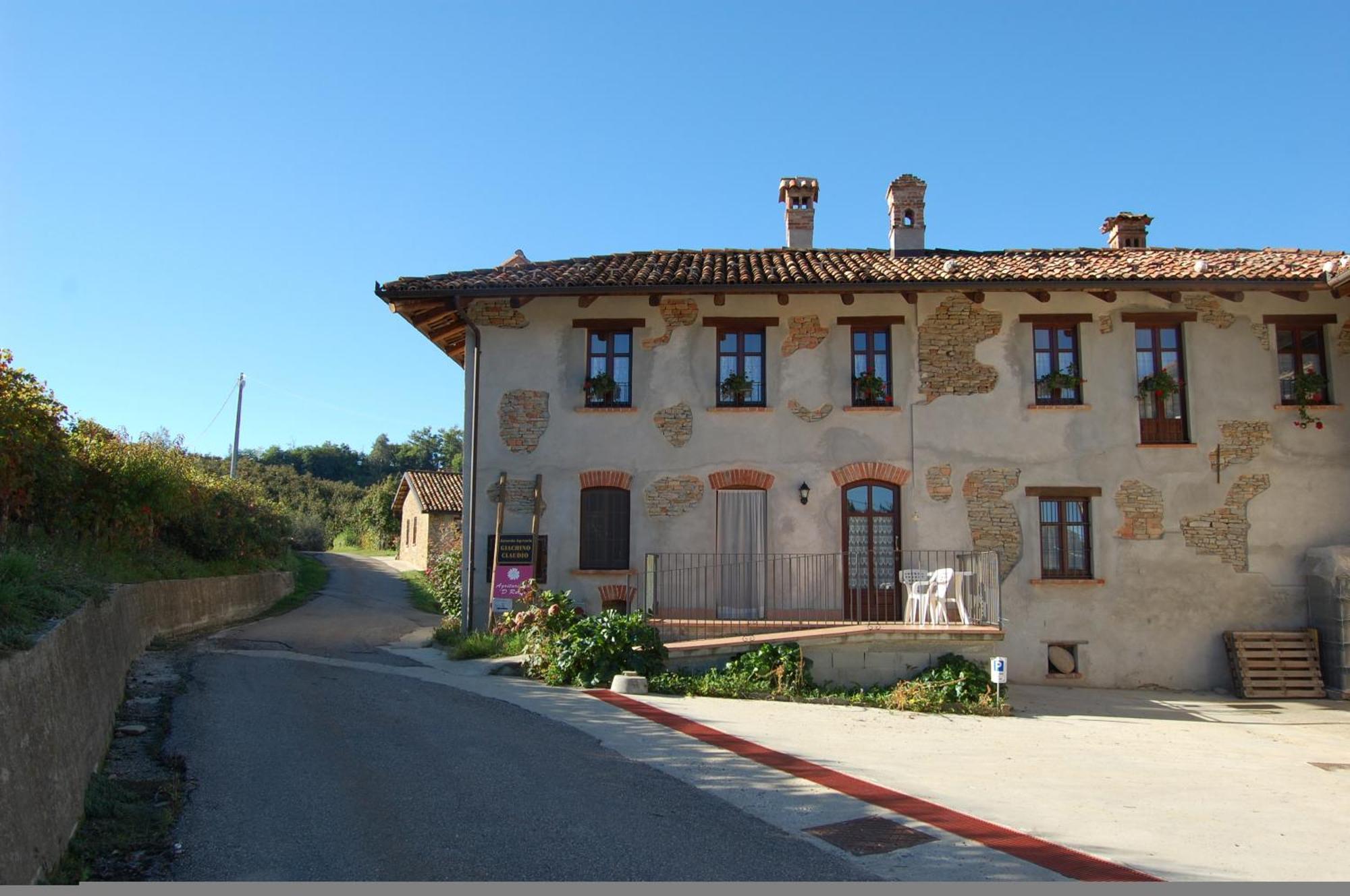Agriturismo 'D Raine Montelupo Albese Eksteriør bilde