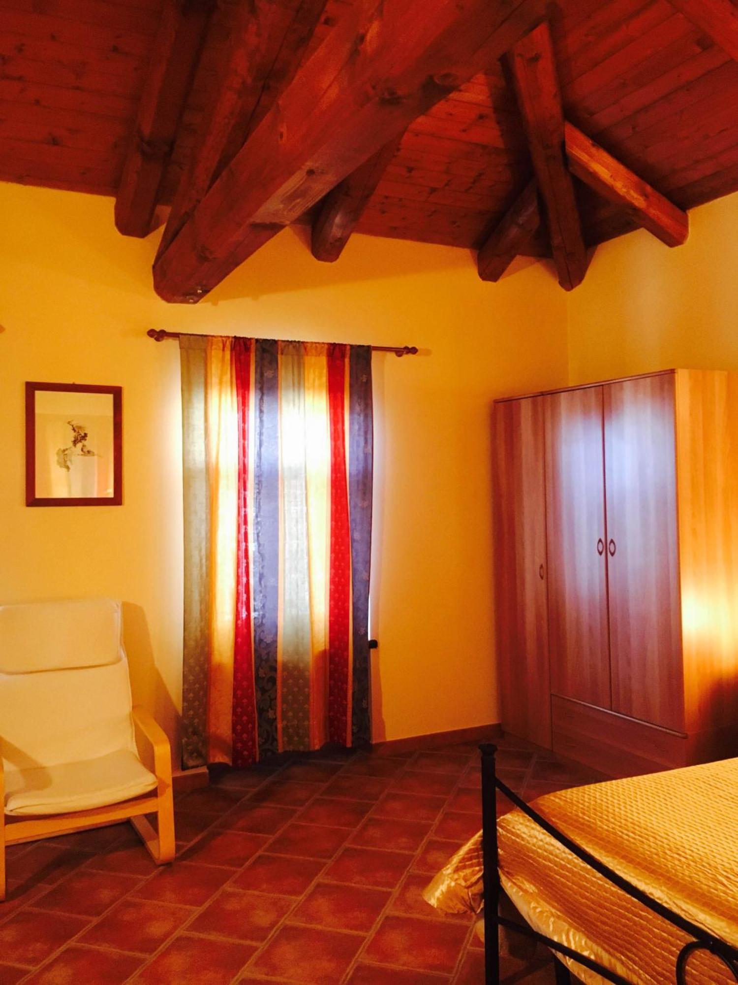 Agriturismo 'D Raine Montelupo Albese Eksteriør bilde